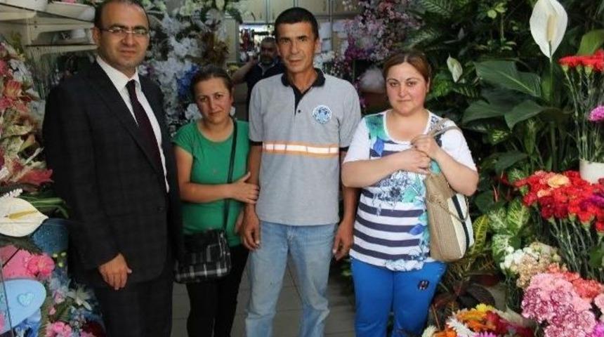 &Ouml;zhan, Kışla Caddesi Esnafıyla Bir Araya Geldi