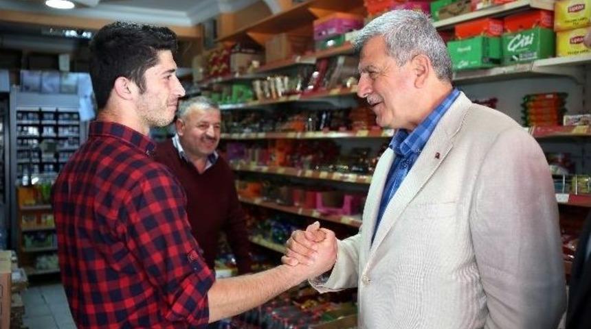 Başkan Karaosmanoğlu, Gebze&rsquo;de Esnafla Bir Araya Geldi