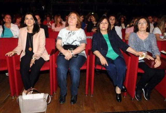 Vuslat Doğan Sabancı: &ldquo;Hepimiz &Uuml;lkemizdeki Diğer Kadınların Hikayelerine Kulak Verdiğimiz I&ccedil;in Buradayız&rdquo; 3