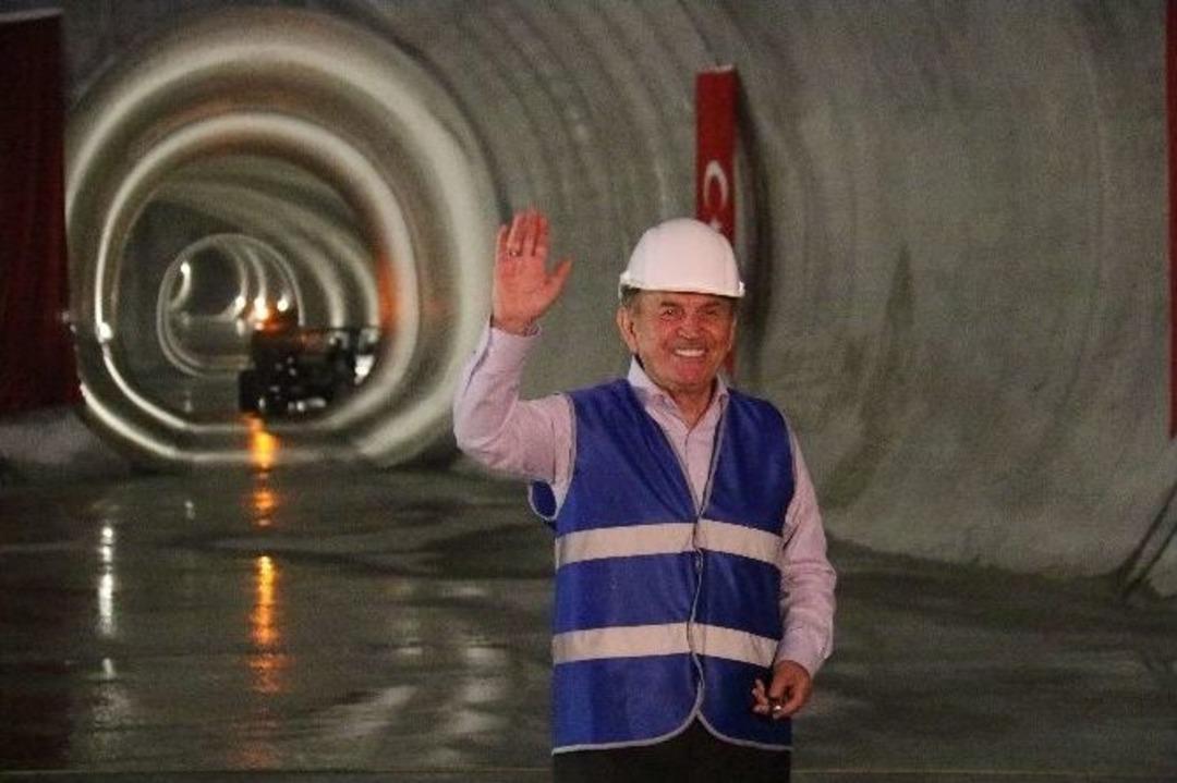 Kadir Topbaş: &rdquo;metro Şantiyesinde &Ouml;len İş&ccedil;iyi G&ouml;rev Şehidi Kabul Ediyoruz&rdquo;