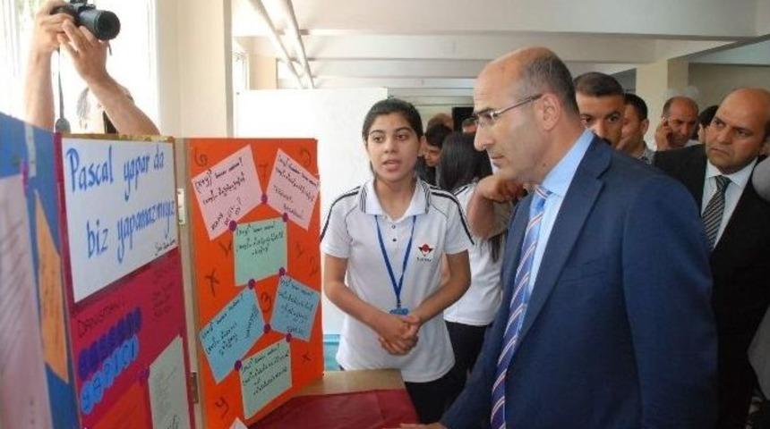 Anadolu Lisesi &Ouml;ğrencilerinden T&uuml;bitak Destekli Bilim Fuarı