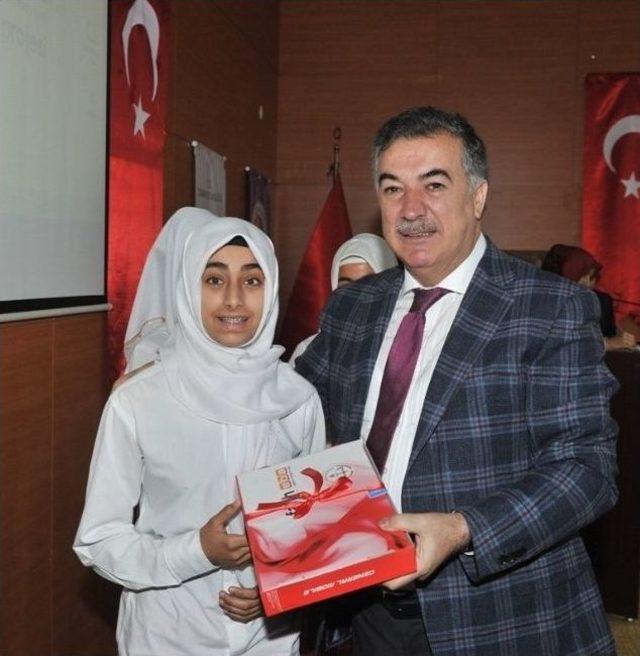 Fatih Projesi Kapsamında Osmaniye’de Tablet Dağıtımı Yapıldı