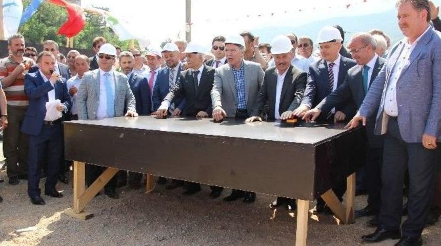 Sgk Hizmet Binasının Temeli Atıldı