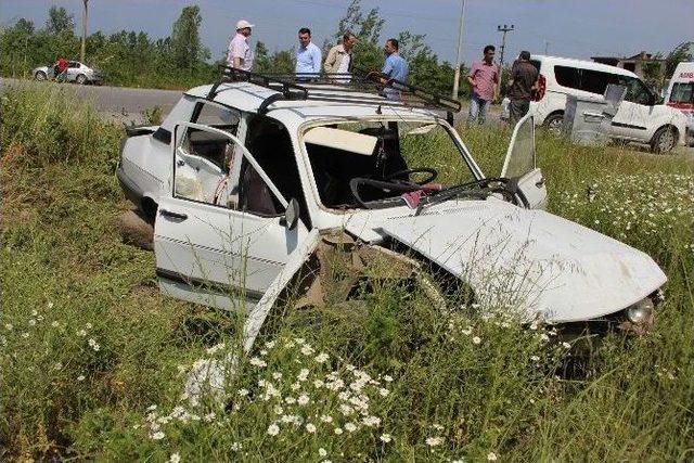 Çarşamba’da Trafik Kazası : 2 Yaralı 1