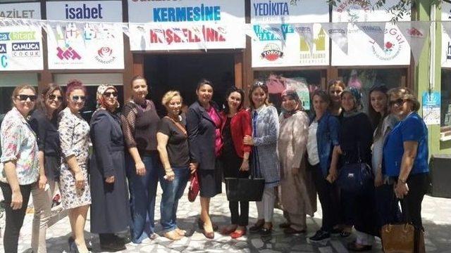 Ak Parti Çanakkale Milletvekili Adayı İskenderoğlu Kermese Katıldı