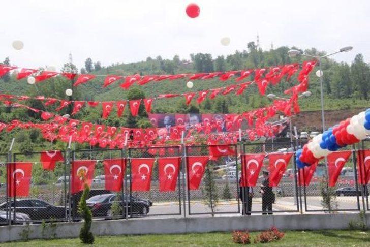 Ordu-Giresun Havalimanı Açılışına Katılan Başbakan Davutoğlu: Bizim Meselemiz, Koltuk Meselesi Değil