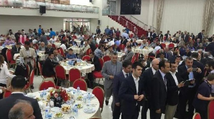 Arın&ccedil;: Hdp'ye Bombalı Saldırıların Faili Yakalanmak &Uuml;zere (2)