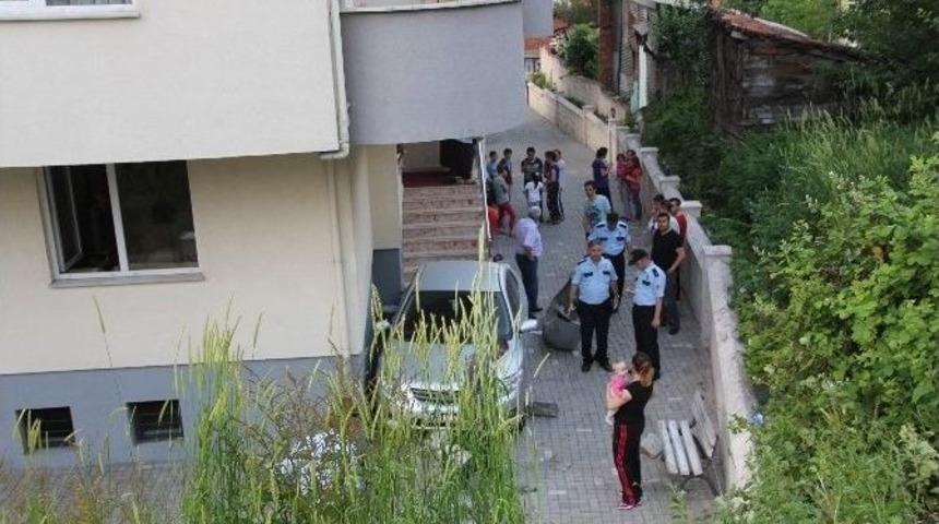 Kayan Otomobil Bah&ccedil;eye U&ccedil;tu, Facia Ucuz Atlatıldı