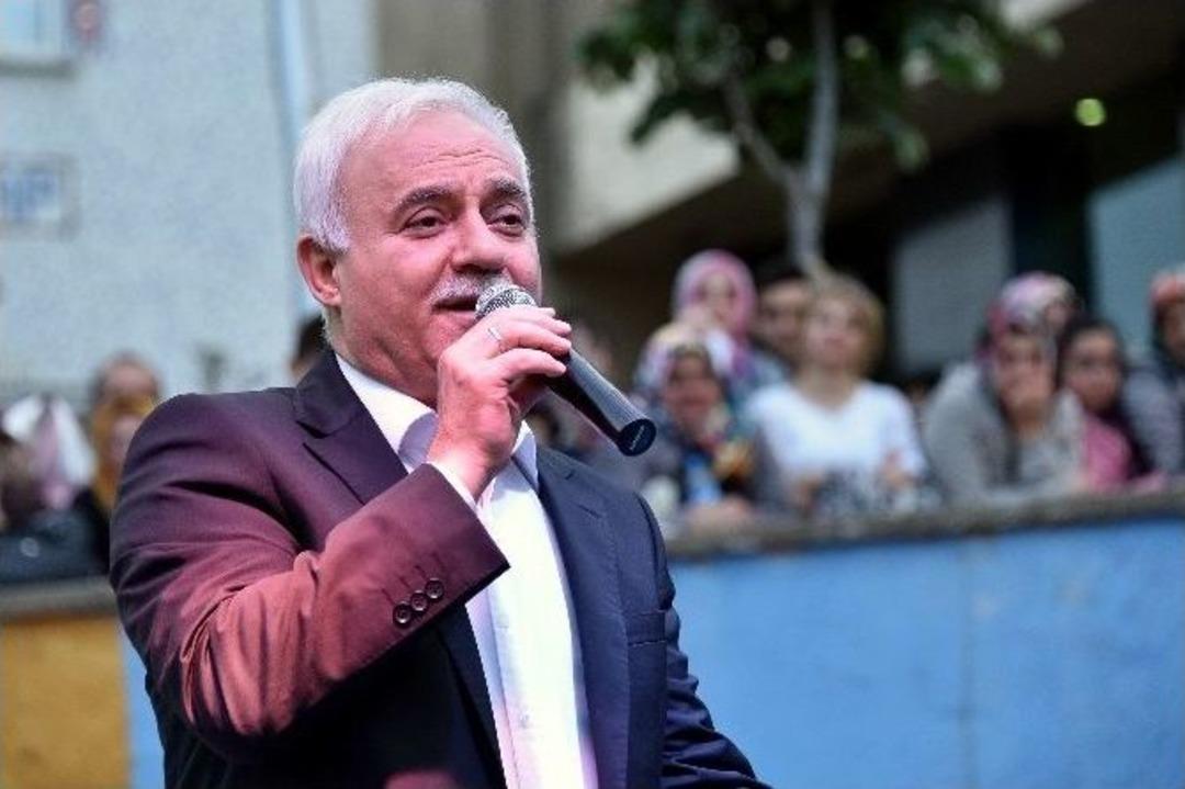 Nihat Hatipoğlu G&uuml;m&uuml;şhanelilerle Buluştu