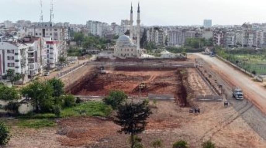 Muratpaşa Belediyesi&rsquo;nden 200 Derneğe Sivil Toplum Merkezi