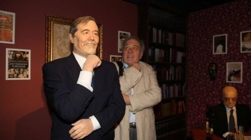 İlber Ortaylı Balmumu M&uuml;zesi&rsquo;nde