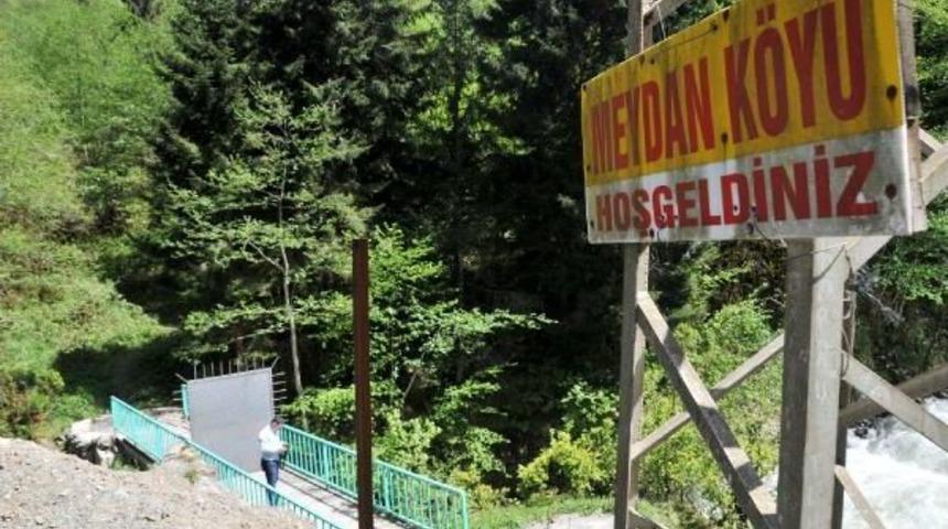 Burası Rize: Anahtarı Olmayan K&ouml;pr&uuml;den Ge&ccedil;emez