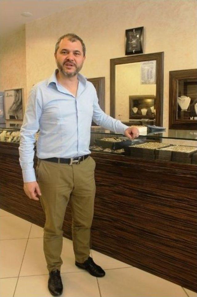 Düğünler Kuyumcuların Yüzünü Güldürmedi 1