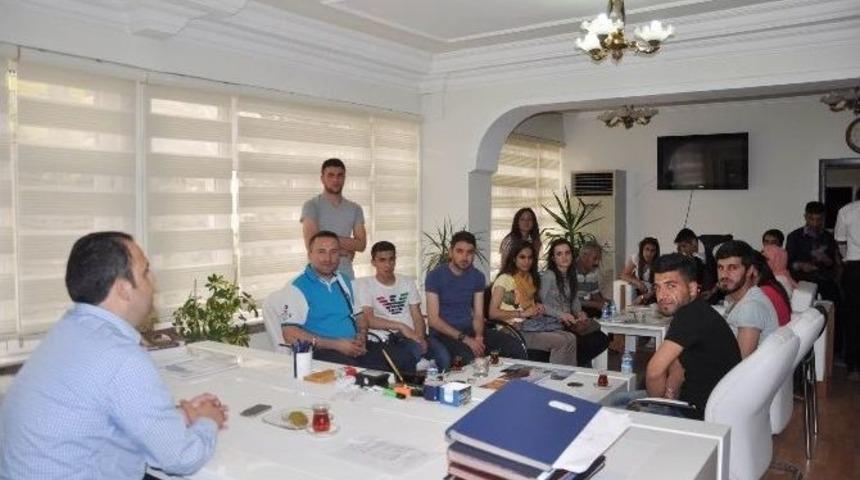 &Ouml;ğrencilerden Kaymakam Ermiş&rsquo;e Ziyaret