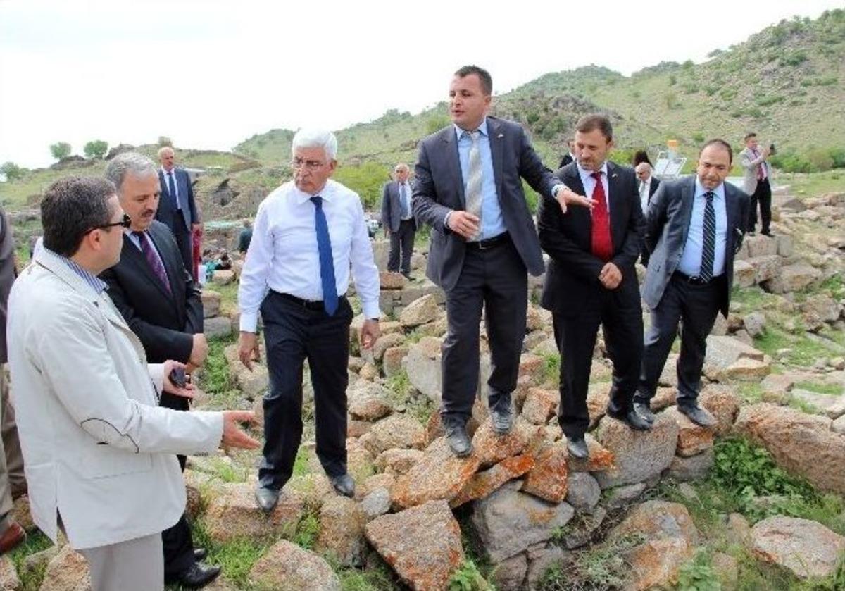 Değle &Ouml;ren Yerindeki Kazı &Ccedil;alışmaları Yeniden Başladı