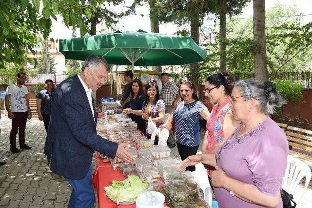 Akyed’den Öğrenciler Yararına Kermes