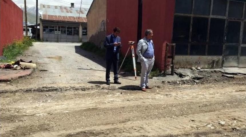 Başkan G&uuml;rsoy Sanayi Sitesinde Yapılan &Ccedil;alışmaları İnceledi