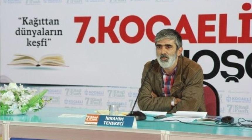 Şair Tenekeci, Kitap Fuarı&rsquo;nda S&ouml;yleşi Yaptı