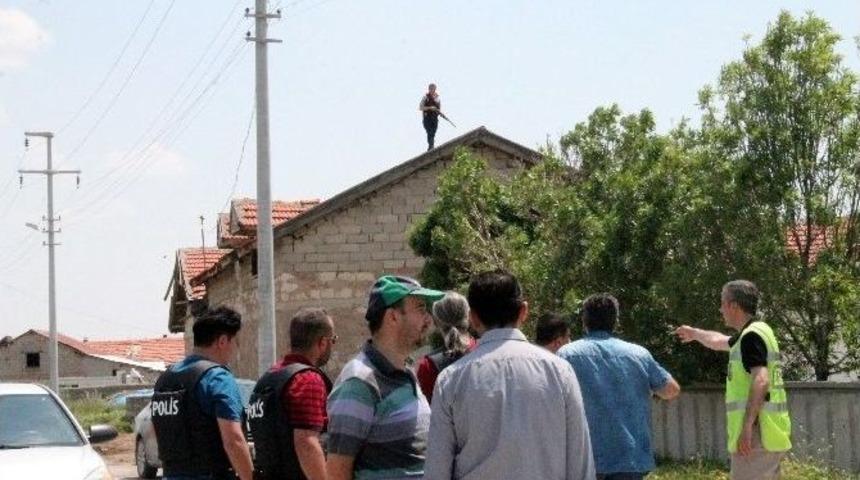 Babası Darp Edilince Pompalı T&uuml;fekle &Ccedil;atıya &Ccedil;ıktı