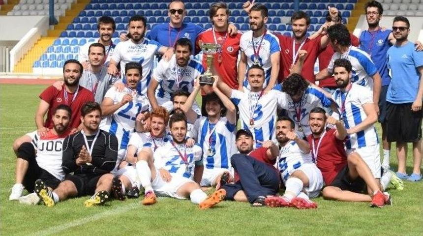 Ko&ccedil; Fest&rsquo;te Anadolu &Uuml;niversitesi R&uuml;zgarı