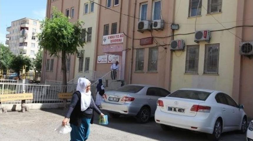 Bağlar&rsquo;da &Ccedil;evre Temizliği Kampanyası Başlatıldı