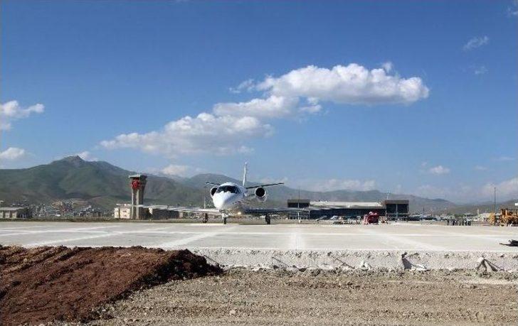 Ulaştırma Bakanı Bilgin Yüksekovada G4