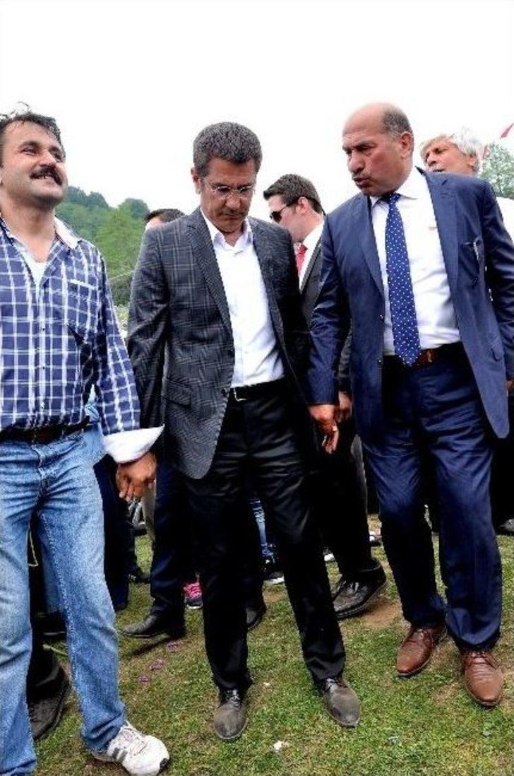 Bakan Canikli Yayla Şenliğinde Horon Tepti G5