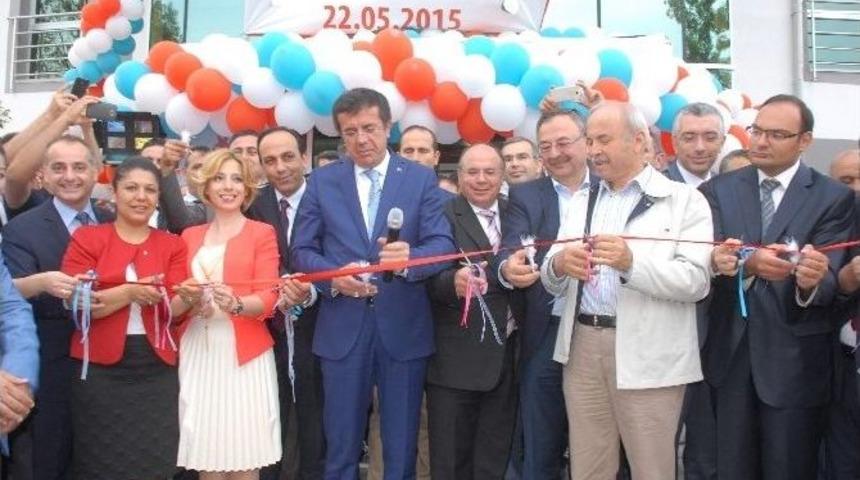 Bakan Zeybek&ccedil;i K&ouml;yceğiz Devlet Hastanesini A&ccedil;tı
