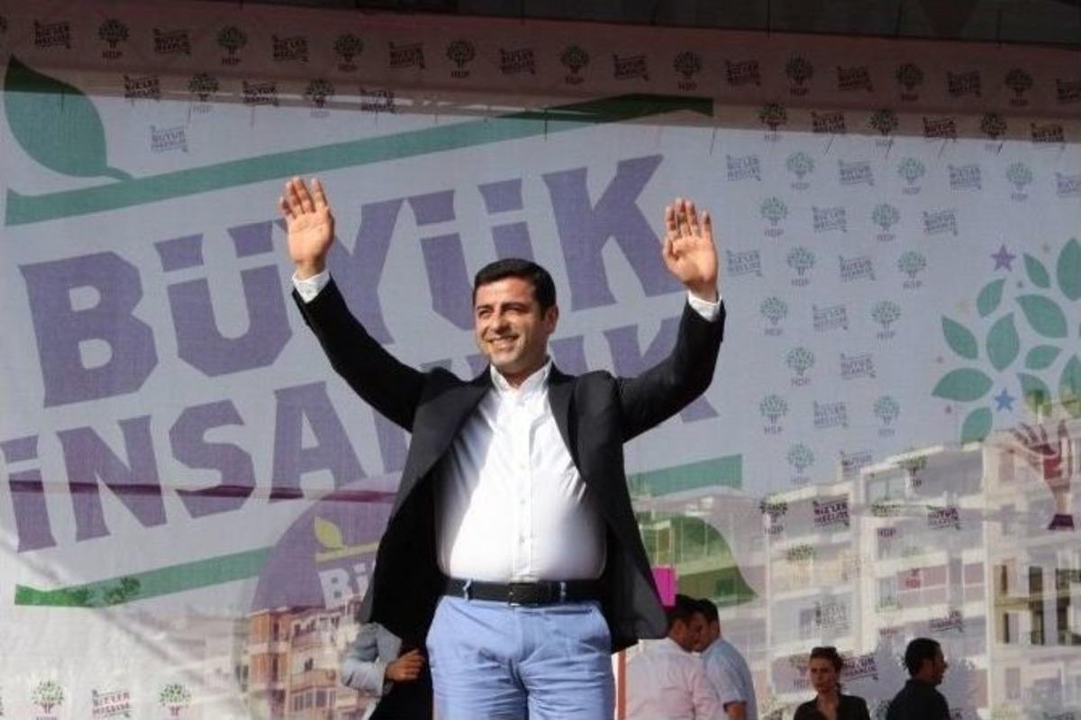 Hdp Eş Genel Başkanı Selahattin Demirtaş: