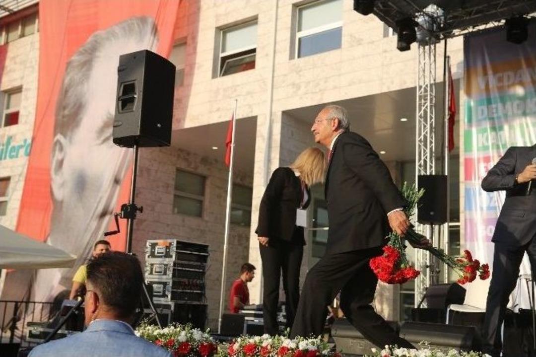 Kılı&ccedil;daroğlu, Nil&uuml;fer Belediyesi Halkevi&rsquo;ni A&ccedil;tı