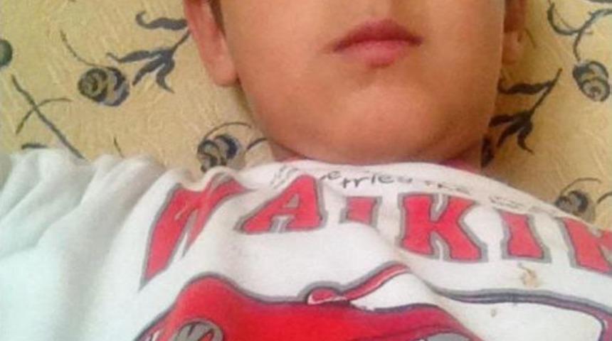 Kanalda Boğulan &Ccedil;ocuk Toprağa Verildi