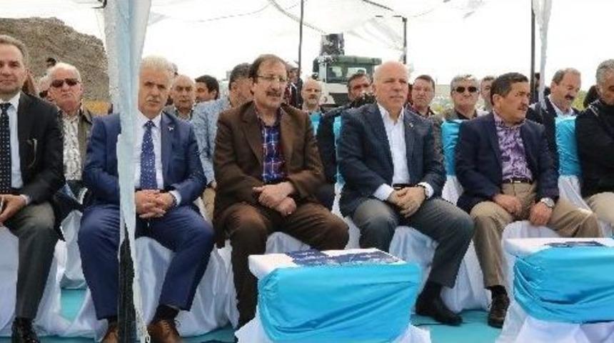 Başkan Sekmen, Yakutiye Bilgi Evi&rsquo;nin Temelini &Ccedil;ocuklarla Attı