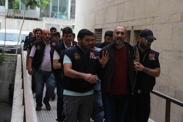 Bursa’da İşçileri Provoke Ettiği İddia Edilen 11 Kişi Adliyeye Sevk Edildi
