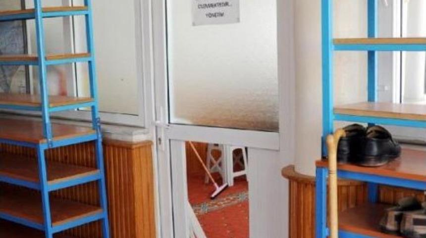 Caminin Ses Sistemi &Ccedil;alındı