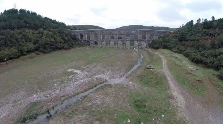 Eskiden Otomobiller Dolaşıyordu, Şimdi Sandallar Geziyor