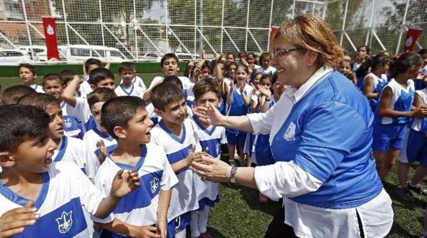 Konak’ta Geleceğin Sporcularına Modern Tesis