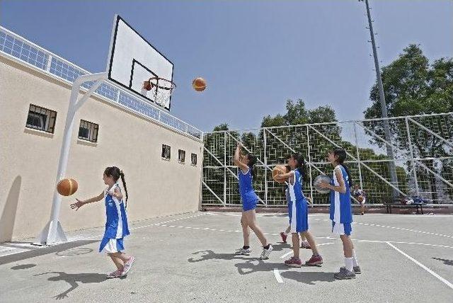 Konak’ta Geleceğin Sporcularına Modern Tesis