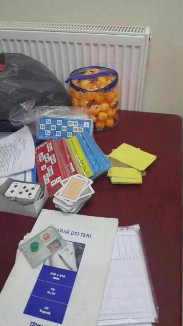 Polisten Tombala Salonlarına Baskını 3