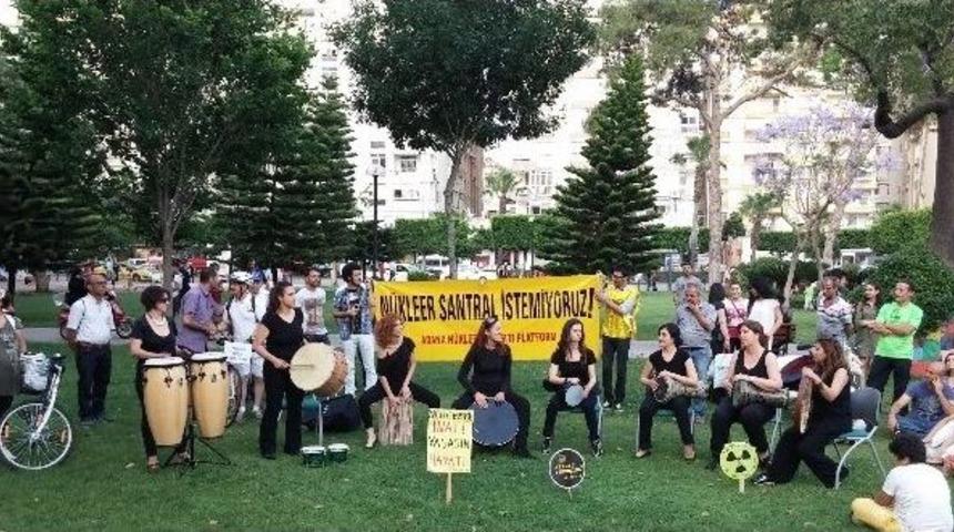 Parkta N&uuml;kleer Karşıtı Forum