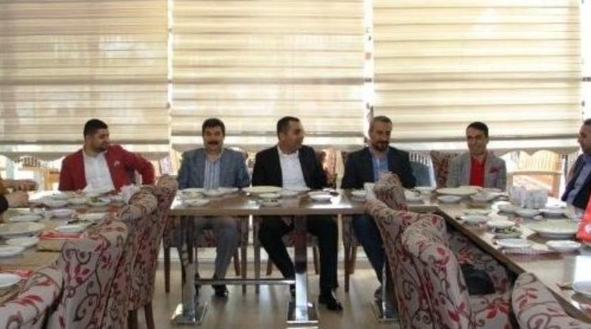 Efsane Futbolcudan Van Belediyespor&rsquo;a Yeşil Işık