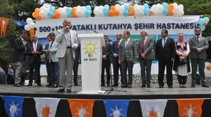 Kütahya'ya Helikopterle Gelen Müezzinoğlu, Ak Parti Amblemli Kürsüde Konuşma Yaptı