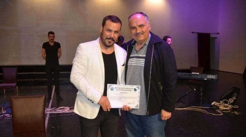 Bu Konser Başka Konser