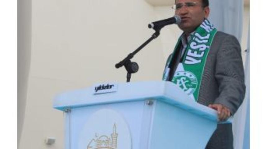 Eski Adalet Bakanı Bekir Bozdağ: