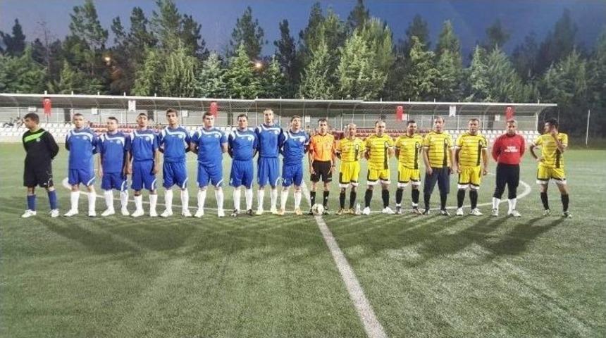 Kurumlar Arası Turnuvada Adıyaman Belediyesi Takdir Topluyor