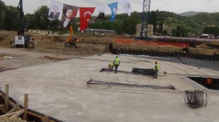 M&uuml;ezzinoğlu: Muhalefet Bizim I&ccedil;in Kazdığı Kuyuya Kendi D&uuml;şecektir