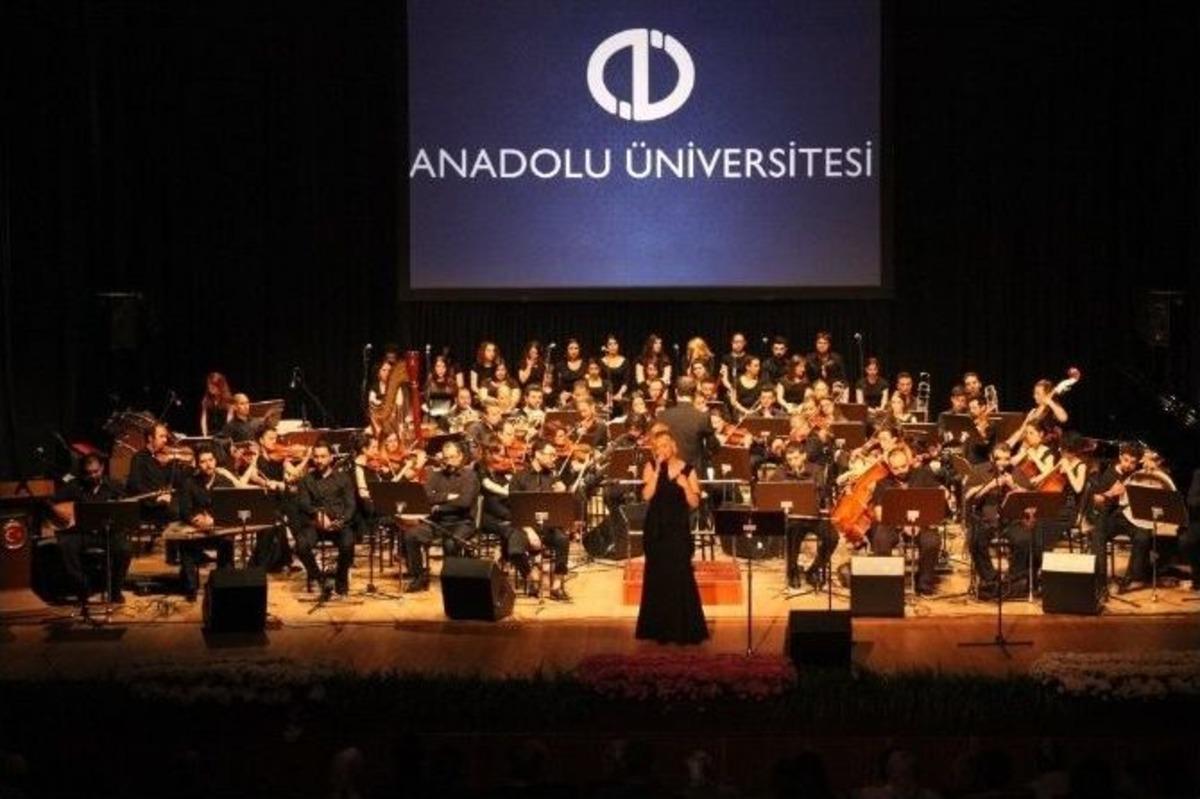 &lsquo;&rsquo;&ccedil;anakkale Zaferi 100. Yıl Alb&uuml;m&uuml;&rsquo;&rsquo; Tanıtımı Yapıldı