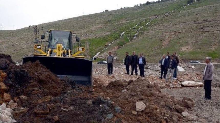 Sarıkamış Belediyesi’ne Bir İş Makinesi Daha Alındı