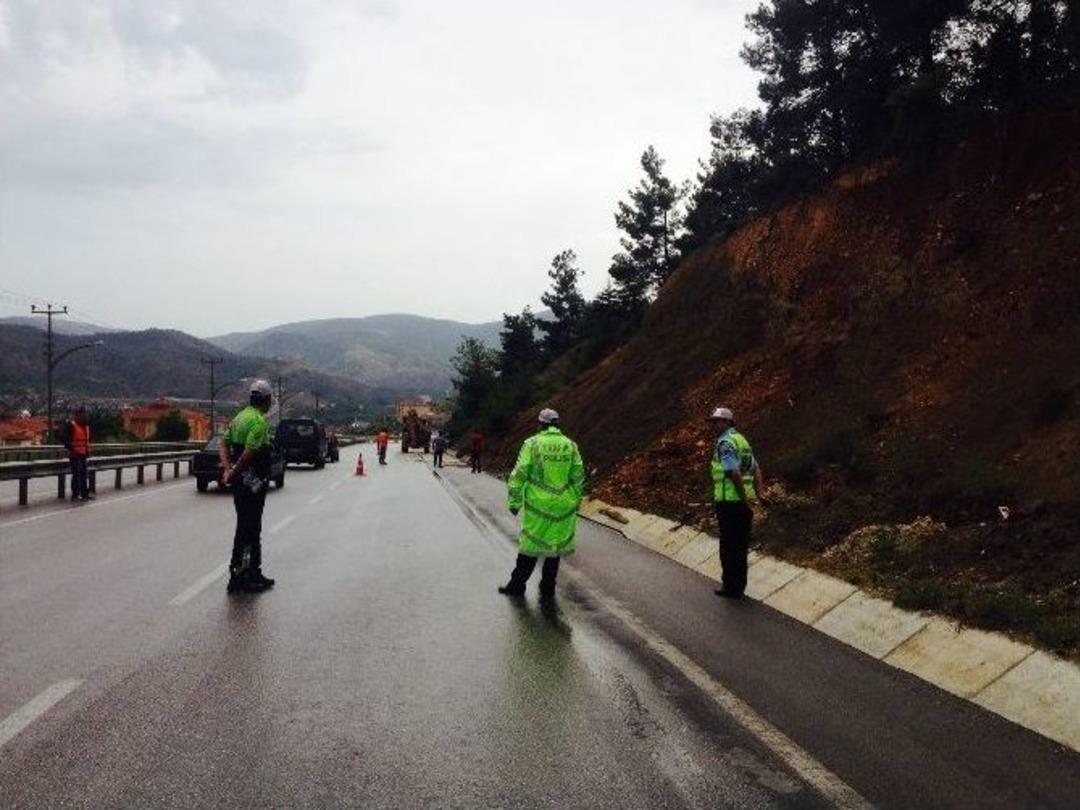 Bilecik&rsquo;te Toprak Kayması