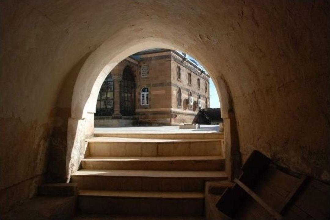 Doğu İle Batı Arasındaki En Kestirme Yol Teknolojiye Direniyor