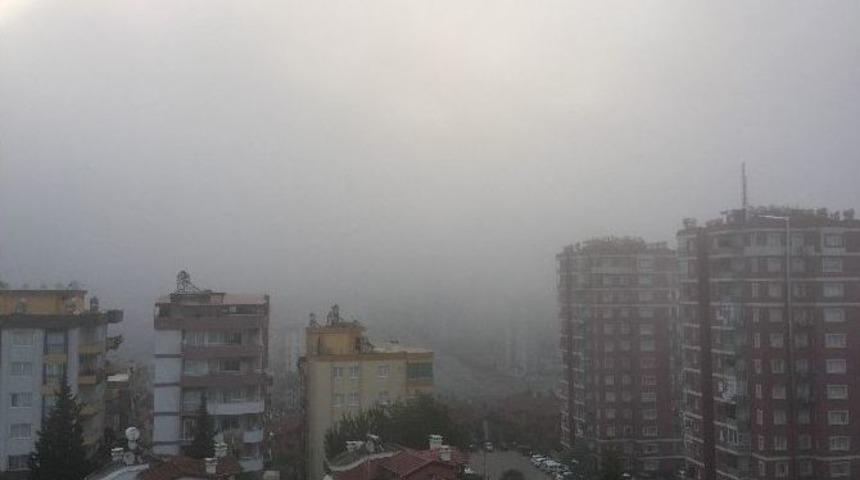 Adana Güne "sis"le Uyandı